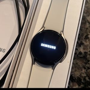Samsung Galaxy Watch 4
